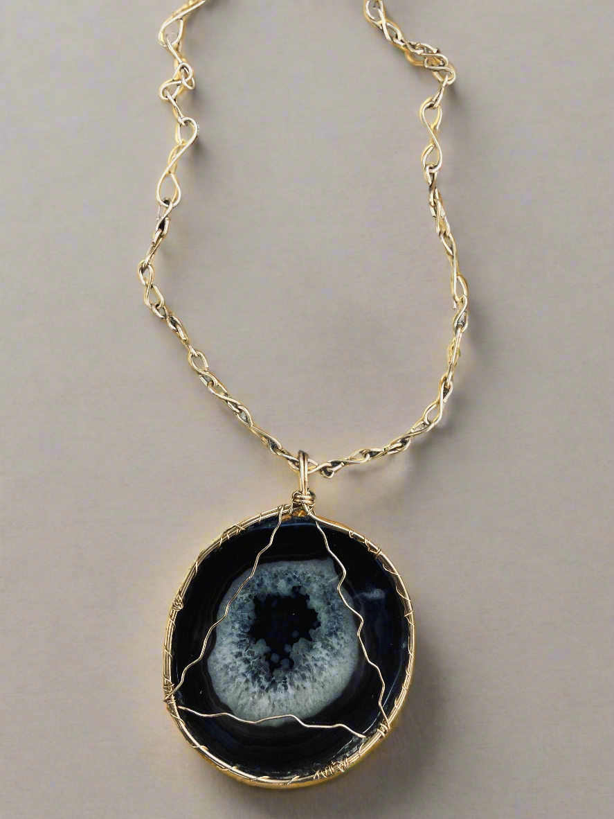 iamevibez & Yvng Gahd Agate Slice Pyramid Necklace