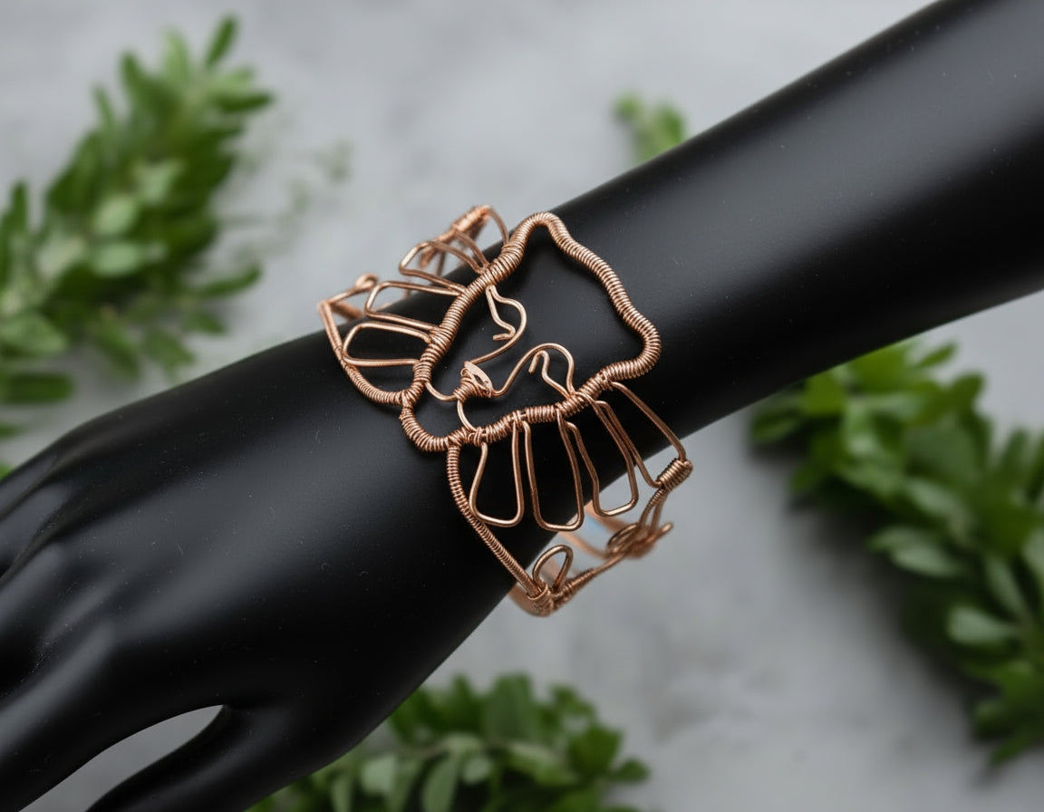 iamevibez Custom Pure Copper Wire Wrapped Lion/Lioness Bracelet