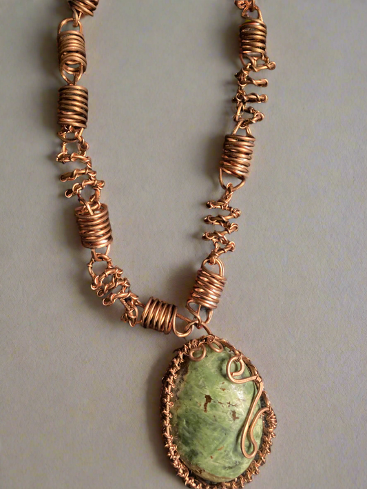 iamevibez Chunky Wire Wrapped Necklace